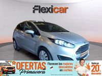 Usado Ford Fiesta Trend 101 CV (74 kW) 2015 Gris Utilitario