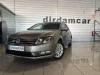 Usado VW Passat Edition 140 CV (102 kW) 2012 Gris Berlina