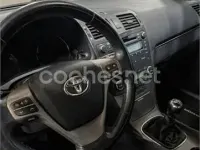Usado Toyota Avensis Active 132 CV (97 kW) 2009 Gris / plata Berlina