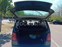 Usado VW Touran 105 CV (77 kW) 2007 Gris / plata Monovolumen