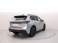 Usado VW Tiguan R-line 150 CV (110 kW) 2024 Gris / plata SUV
