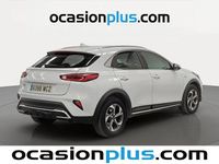 Usado Kia XCeed 136 HP (100 kW) 2022 Branco SUV