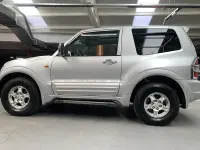 Usado Mitsubishi Montero 160 CV (117 kW) 2002 Gris / plata SUV