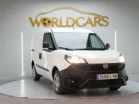 Usado Fiat Doblò 60 CV (44 kW) 2022 Blanco Monovolumen