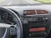 Usado Seat Leon Style 105 CV (77 kW) 2011 Negro Utilitario