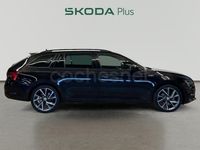 Usado Skoda Superb SportLine 218 CV (160 kW) 2023 Negro Familiar