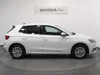 Usado Skoda Fabia Selection 95 CV (69 kW) 2025 Blanco Utilitario