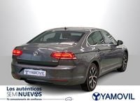 Usado VW Passat Advance 150 CV (110 kW) 2016 Gris / plata Berlina