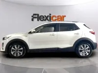 Usado Kia Stonic 101 CV (74 kW) 2021 Blanco SUV