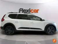 Usado Dacia Jogger Expression 110 CV (80 kW) 2024 Blanco Monovolumen