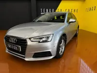 Usado Audi A4 Advanced Plus 150 CV (110 kW) 2019 Gris / plata Familiar