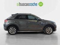 Usado VW T-Roc Advance 110 CV (80 kW) 2022 Gris/plata SUV