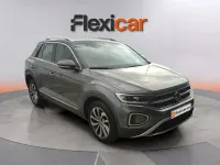 Usado VW T-Roc Life 110 CV (80 kW) 2023 Negro SUV