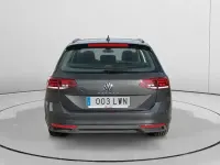 Usado VW Passat Business 122 CV (89 kW) 2022 Gris Familiar