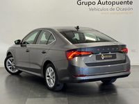 Usado Skoda Octavia Ambition 150 CV (110 kW) 2023 Gris Berlina