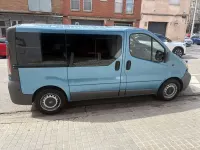 Usado Opel Vivaro 135 CV (99 kW) 2005 Azul Monovolumen