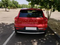 Usado Volvo XC40 Core 163 CV (119 kW) 2022 Granate SUV