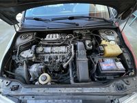 Usado Renault Laguna 115 CV (84 kW) 1996 Gris / plata Berlina