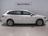 Usado Seat Leon Style 115 CV (84 kW) 2020 Blanco Familiar