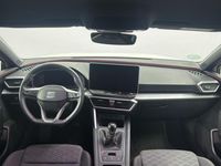 Usado Seat Leon FR 150 CV (110 kW) 2025 Blanco Familiar