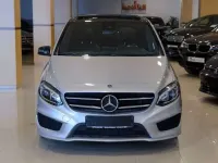 Usado Mercedes B200 136 CV (100 kW) 2018 Gris / plata Utilitario