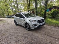 Usado Ford Kuga ST-Line 150 CV (110 kW) 2018 Gris / plata SUV