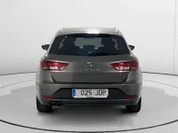 Usado Seat Leon FR 125 CV (91 kW) 2015 Gris Utilitario