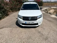 Usado Dacia Sandero Lauréate 75 CV (55 kW) 2016 Blanco Berlina