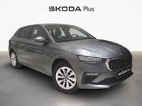 Usado Skoda Scala Selection 116 CV (85 kW) 2025 Gris / plata Utilitario