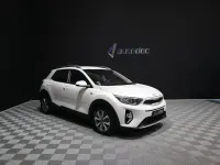 Usado Kia Stonic 101 CV (74 kW) 2023 Blanco SUV