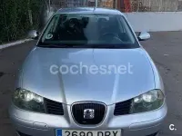Usado Seat Cordoba Reference 75 CV (55 kW) 2005 Gris / plata Berlina