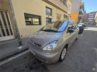 Usado Citroën Xsara Picasso Exclusive 95 CV (69 kW) 2002 Beige Monovolumen