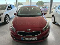 Usado Kia Ceed GT 90 HP (66 kW) 2016 Vermelho Sedan