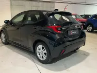 Usado Toyota Yaris Edition 125 CV (91 kW) 2023 Negro Utilitario