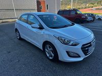 Usado Hyundai i30 Style 136 CV (100 kW) 2016 Blanco Berlina
