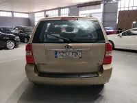 Usado Kia Carnival LX 144 CV (105 kW) 2006 Marrón Monovolumen