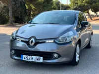 Usado Renault Clio IV LIMITED 75 CV (55 kW) 2016 Gris / plata Berlina