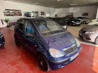 Usado Mercedes A140 Classic 82 CV (60 kW) 2004 Azul Utilitario