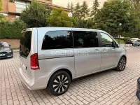 Usado Mercedes V220 Avantgarde 163 CV (119 kW) 2022 Gris / plata Monovolumen