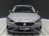 Usado Seat Leon FR 150 CV (110 kW) 2024 Gris / plata Berlina