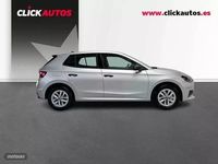 Usado Skoda Fabia Essence 95 CV (69 kW) 2025 Plateado Utilitario