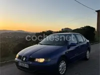 Usado Seat Toledo Stella 110 CV (80 kW) 1999 Azul Berlina