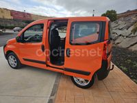 Usado Fiat Qubo Active 73 CV (53 kW) 2013 Naranja Monovolumen