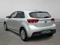 Usado Kia Rio 84 CV (61 kW) 2020 Gris