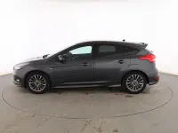 Usado Ford Focus ST-Line 120 CV (88 kW) 2018 Gris Berlina