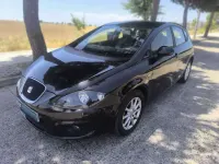 Usado Seat Leon Style 105 CV (77 kW) 2011 Negro Utilitario