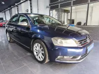Usado VW Passat Highline 159 CV (116 kW) 2013 Azul Berlina