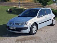 Usado Renault Mégane II Dynamique 120 CV (88 kW) 2003 Gris / plata Berlina