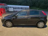 Usado Fiat Punto Pop 69 CV (50 kW) 2017 Negro Utilitario