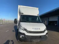 Usado Iveco Daily 145 CV (106 kW) 2017 Blanco Van